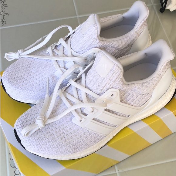 Le Adidas Bianco Ultraboost 65 M Per 75 W Poshmark Le Adidas Bianco Ultraboost 65 M Per 75 W Poshmark